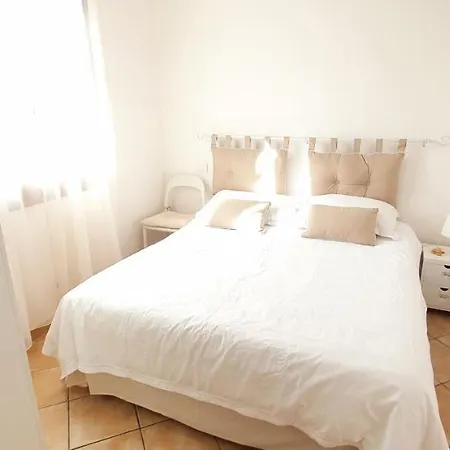 Apartment Olbiamarestudios Olbia